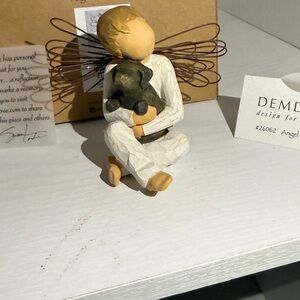 Demdaco Angel of comfort Figurine(2012)